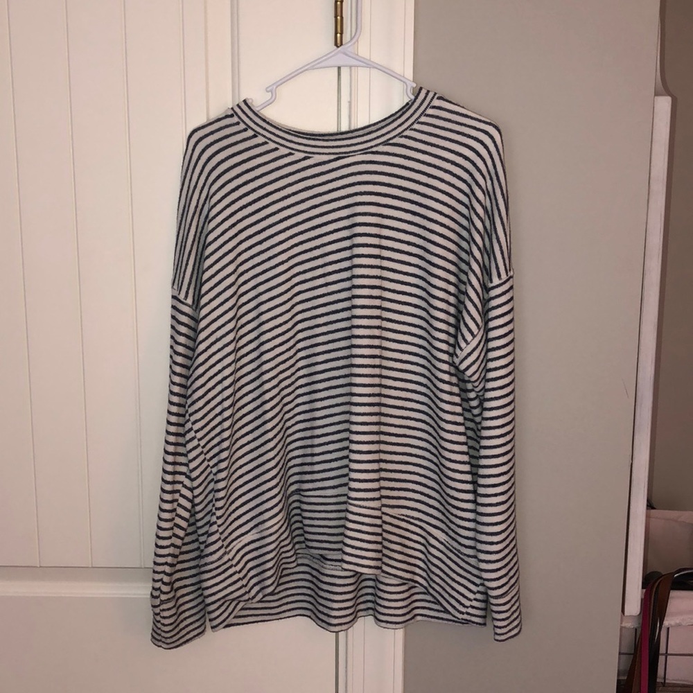Aerie sweatshirt